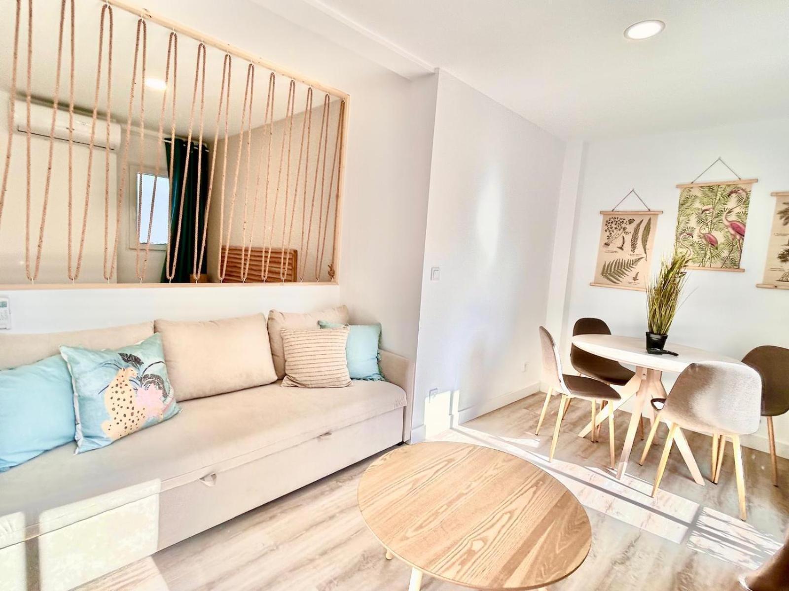 Nicole Gam Apartment Alicante Exterior photo